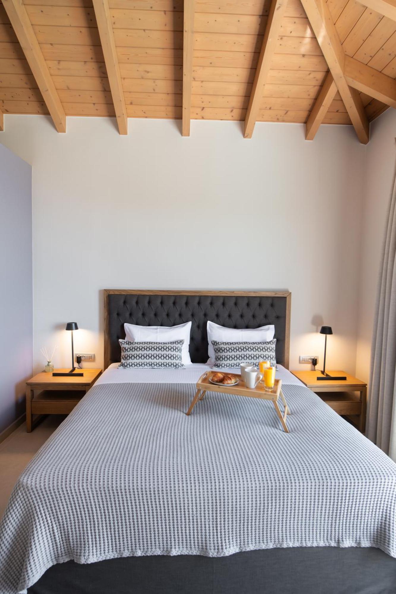 Highview Luxury Suites Katouna Esterno foto