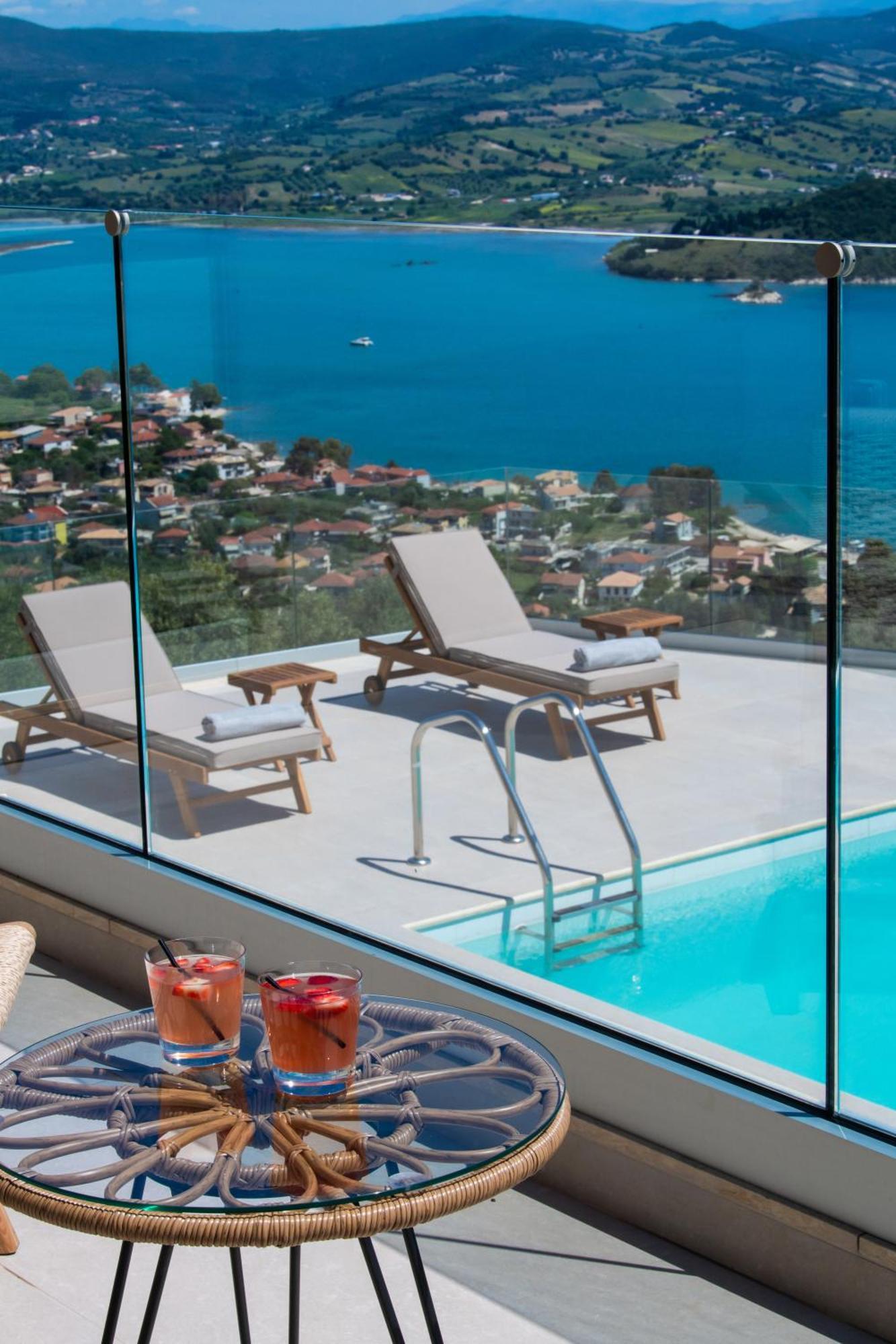 Highview Luxury Suites Katouna Esterno foto