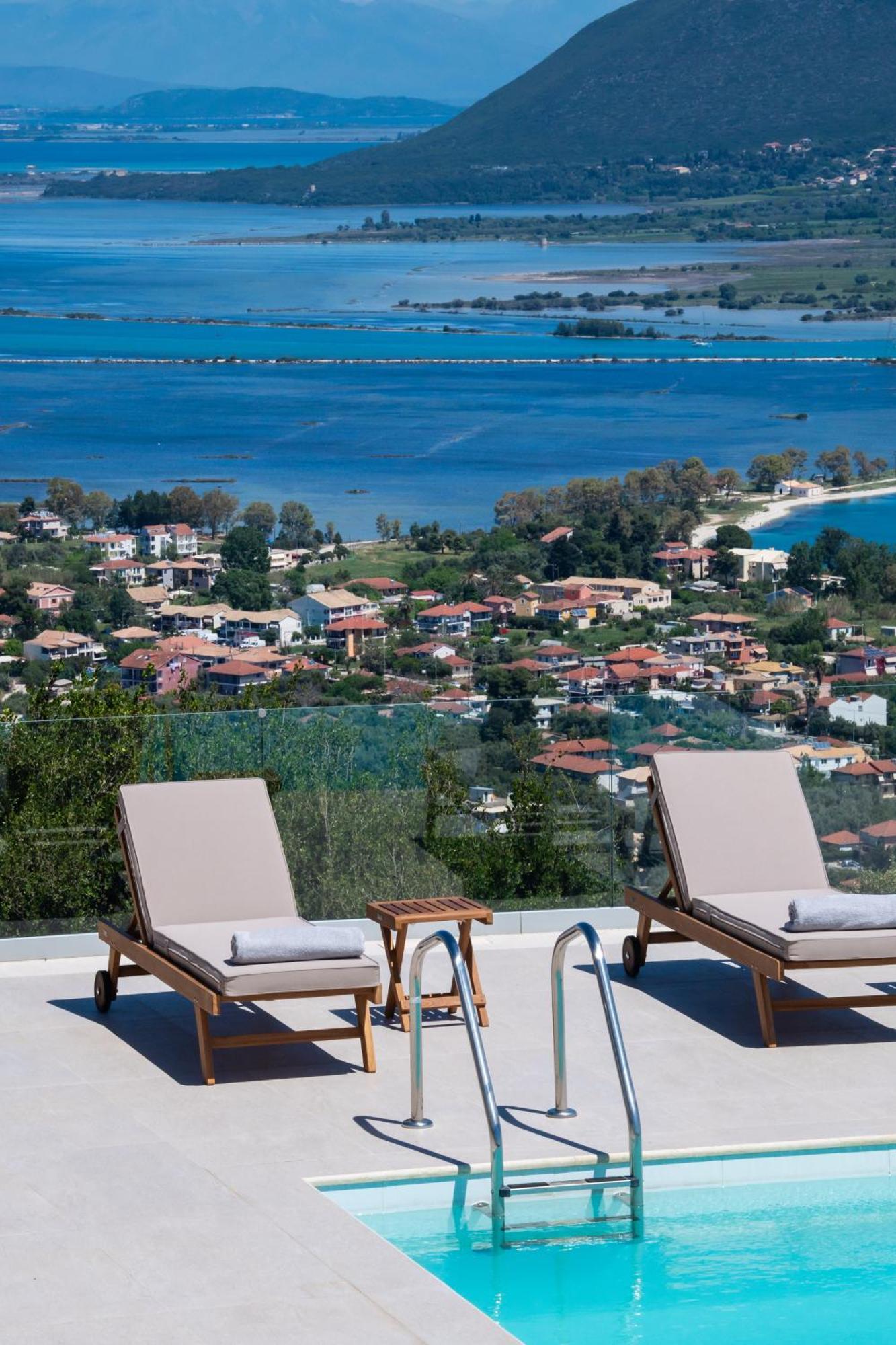 Highview Luxury Suites Katouna Esterno foto